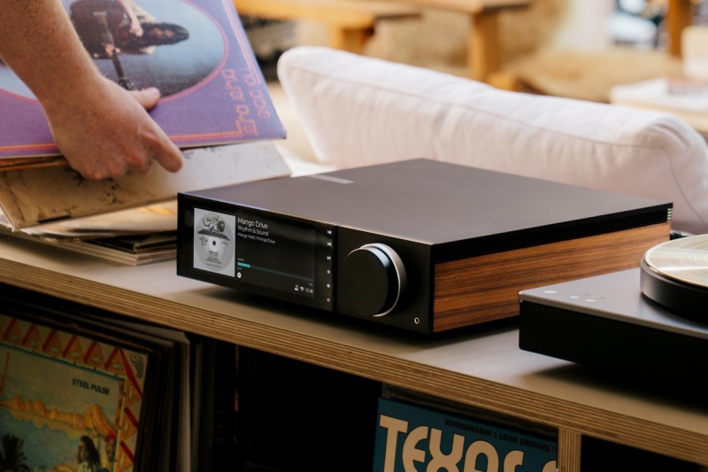 Стриминговый усилитель Cambridge Audio Evo 150 SE – улучшая бестселлер