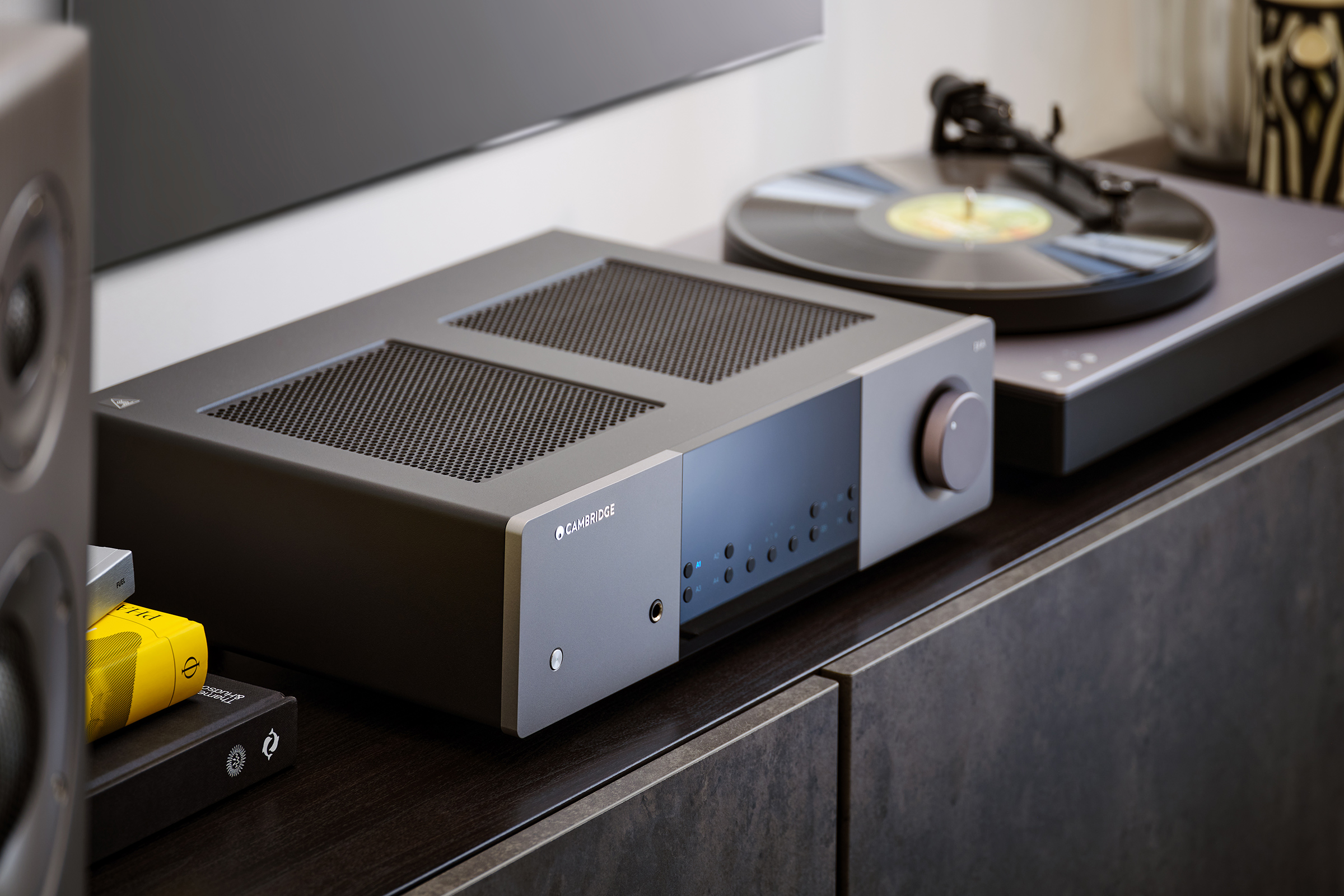 Усилитель Cambridge Audio EXA100