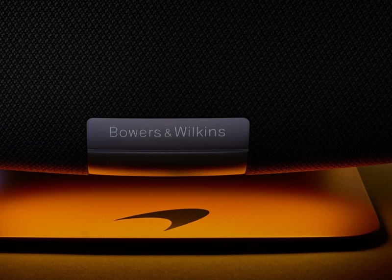 Bowers & Wilkins Zeppelin McLaren Edition