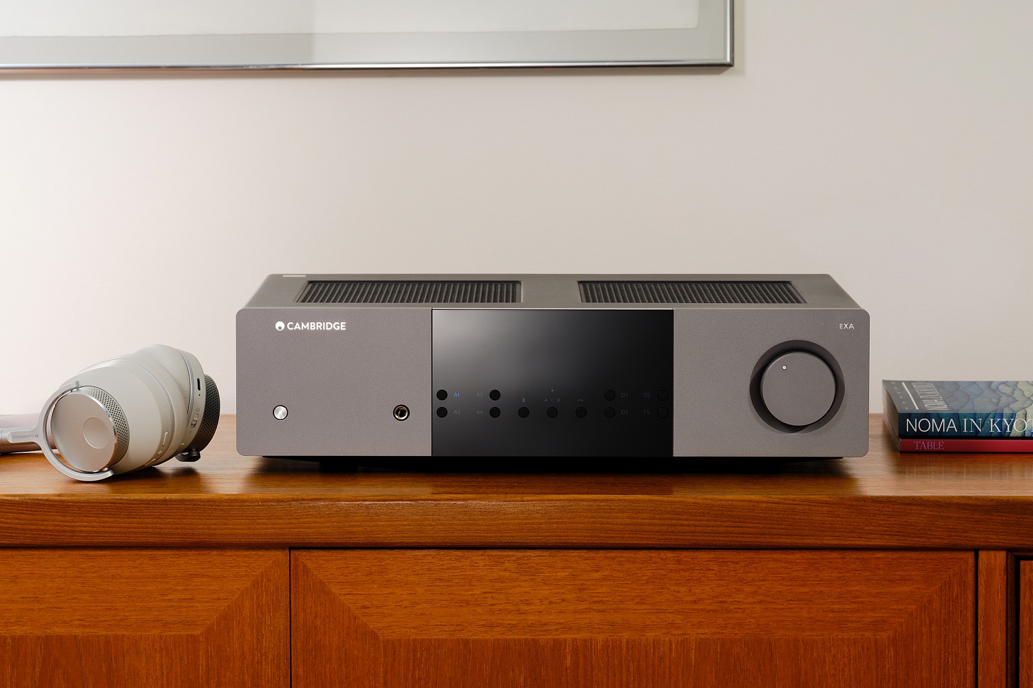 Усилитель Cambridge Audio EXA100